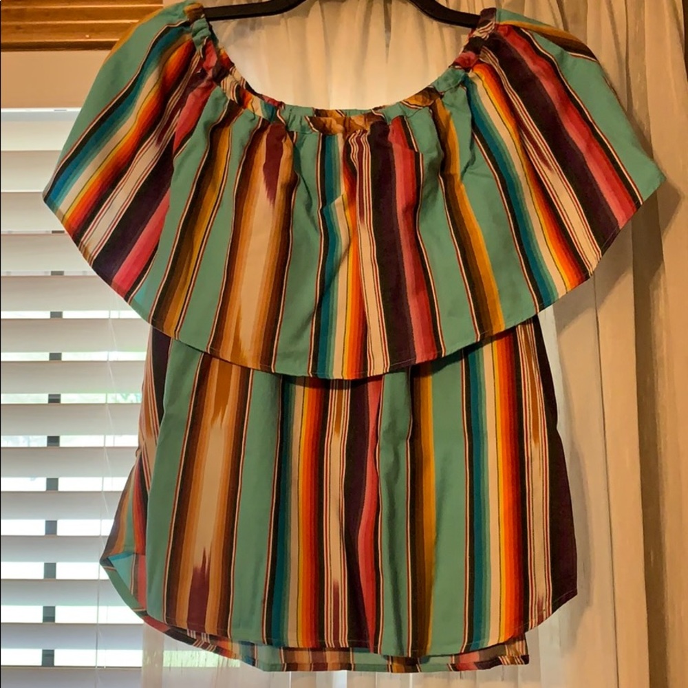 Off shoulder shirt